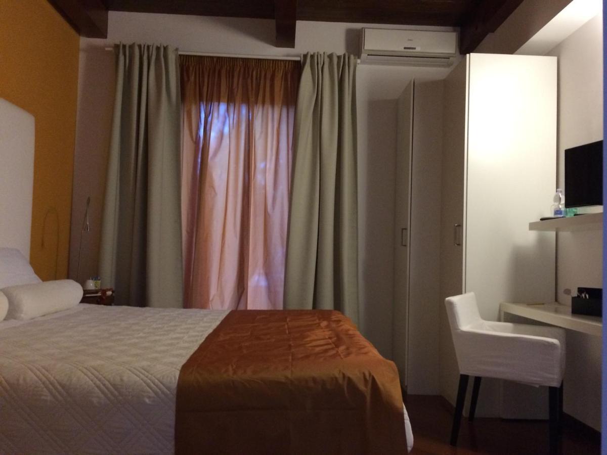 Vieniacasaccadia Bed and Breakfast Buitenkant foto